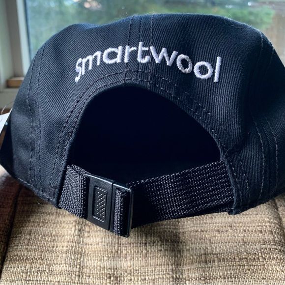 Smartwool 5 Panel Pride Hat NWT - Picture 3 of 3